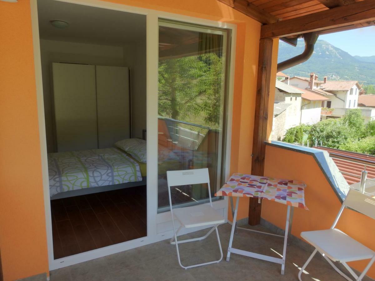 Pocitniska Hisa Guest House Dobravlje Luaran gambar