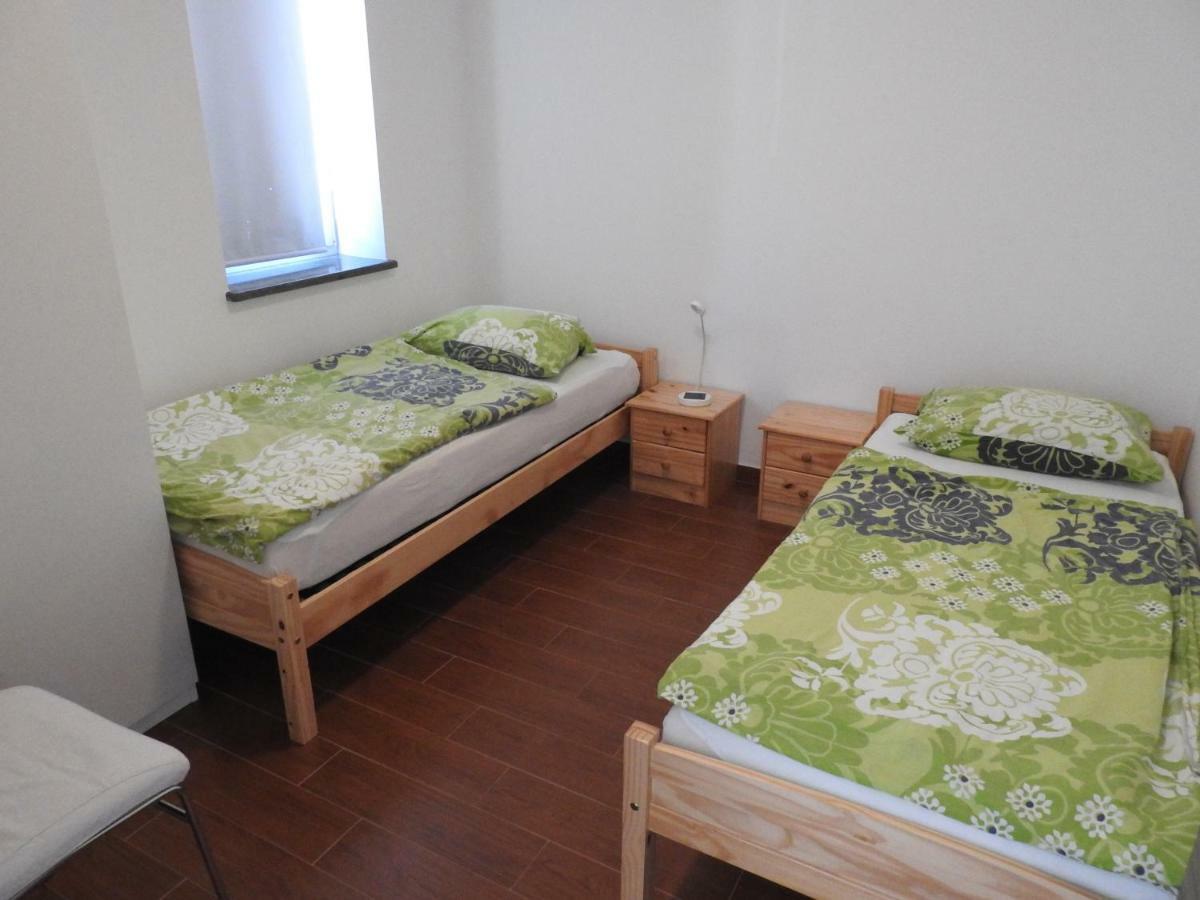 Pocitniska Hisa Guest House Dobravlje Luaran gambar