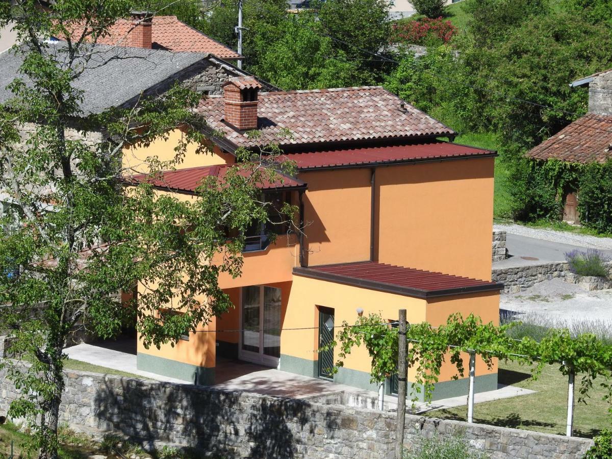 Pocitniska Hisa Guest House Dobravlje Luaran gambar